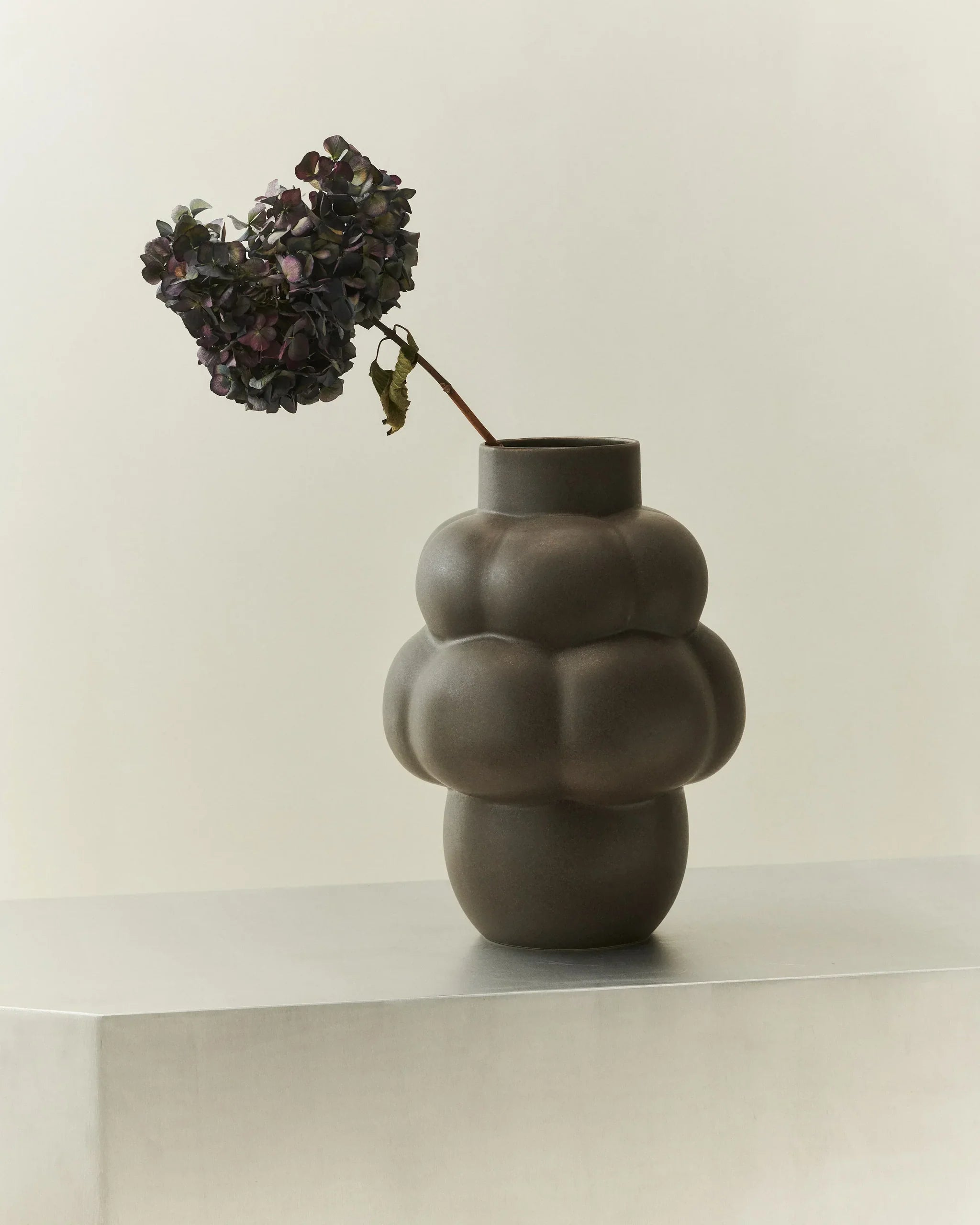 BALLOON VASE 04 CERAMIC