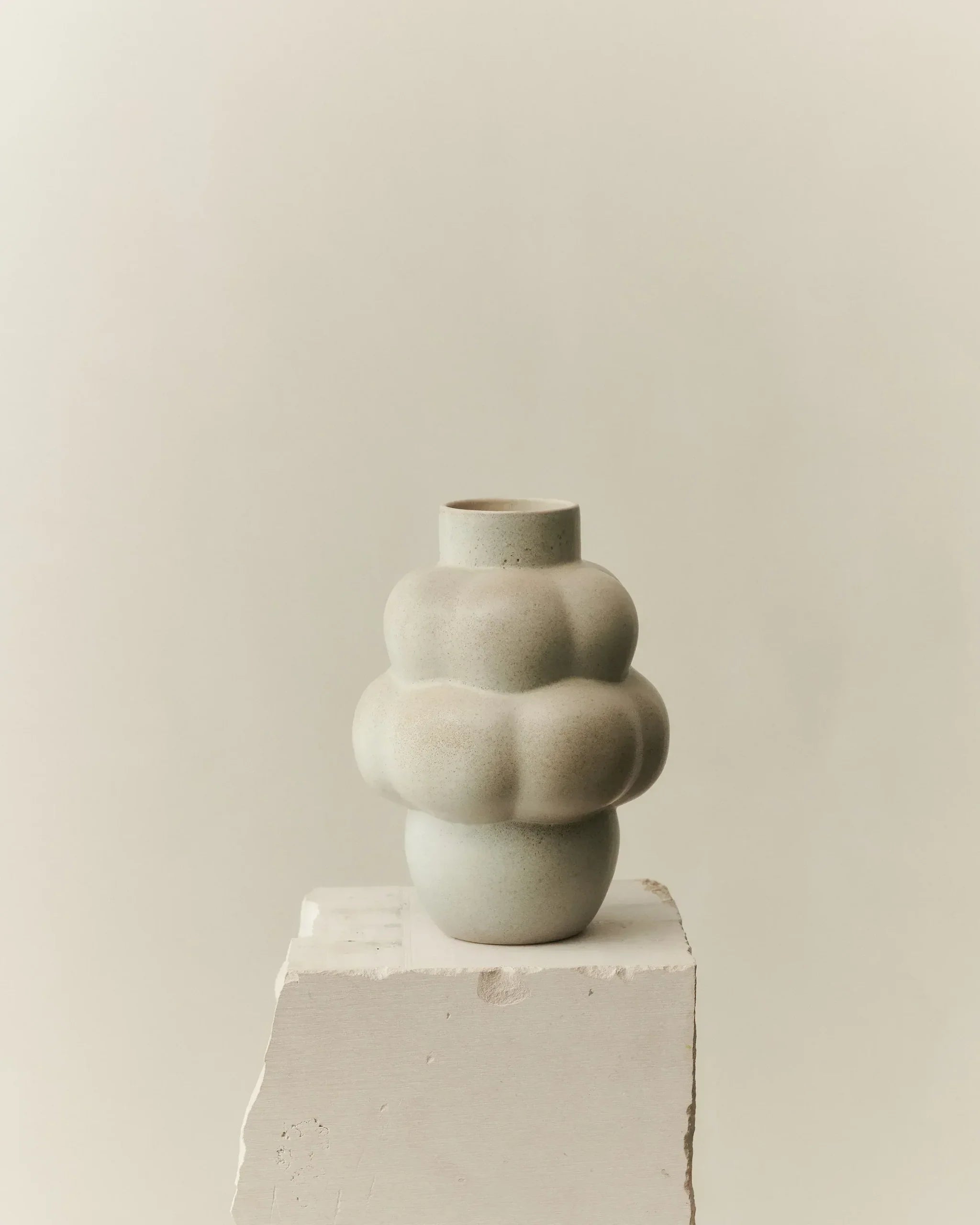 BALLOON VASE 04 CERAMIC